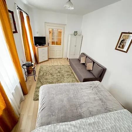 Apartament Ari
