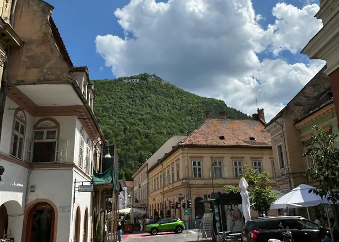 Апартаменти Ari *