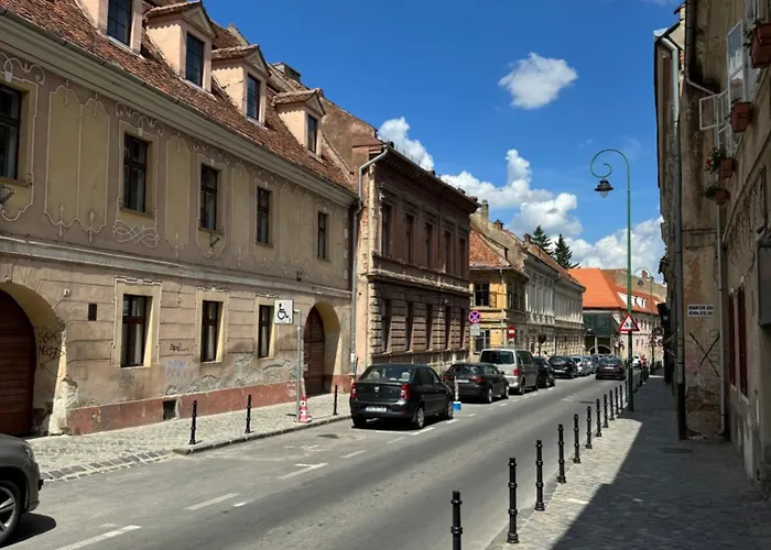 Ari Апартаменти Брашов